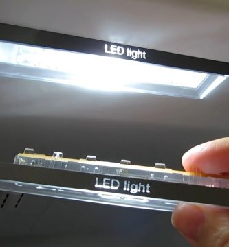 Cómo cambiar la luz interior del frigorífico