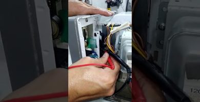 Cómo revisar el microinterruptor de puerta