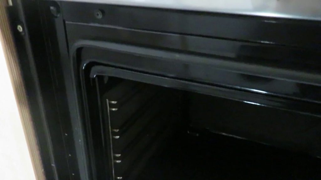 Cómo sustituir la junta de estanqueidad del horno